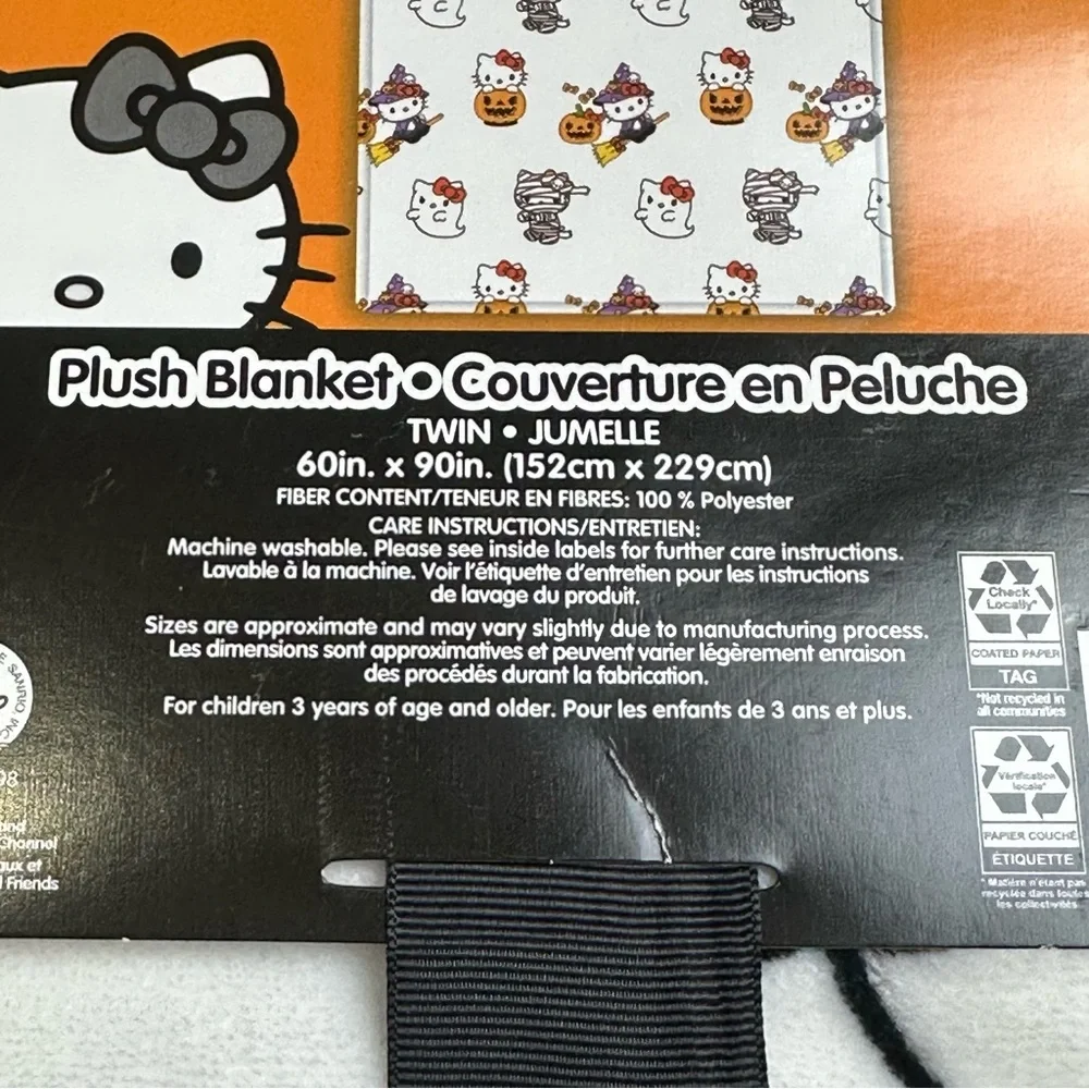 Hello Kitty Plush Blanket with Halloween Theme, new 2024